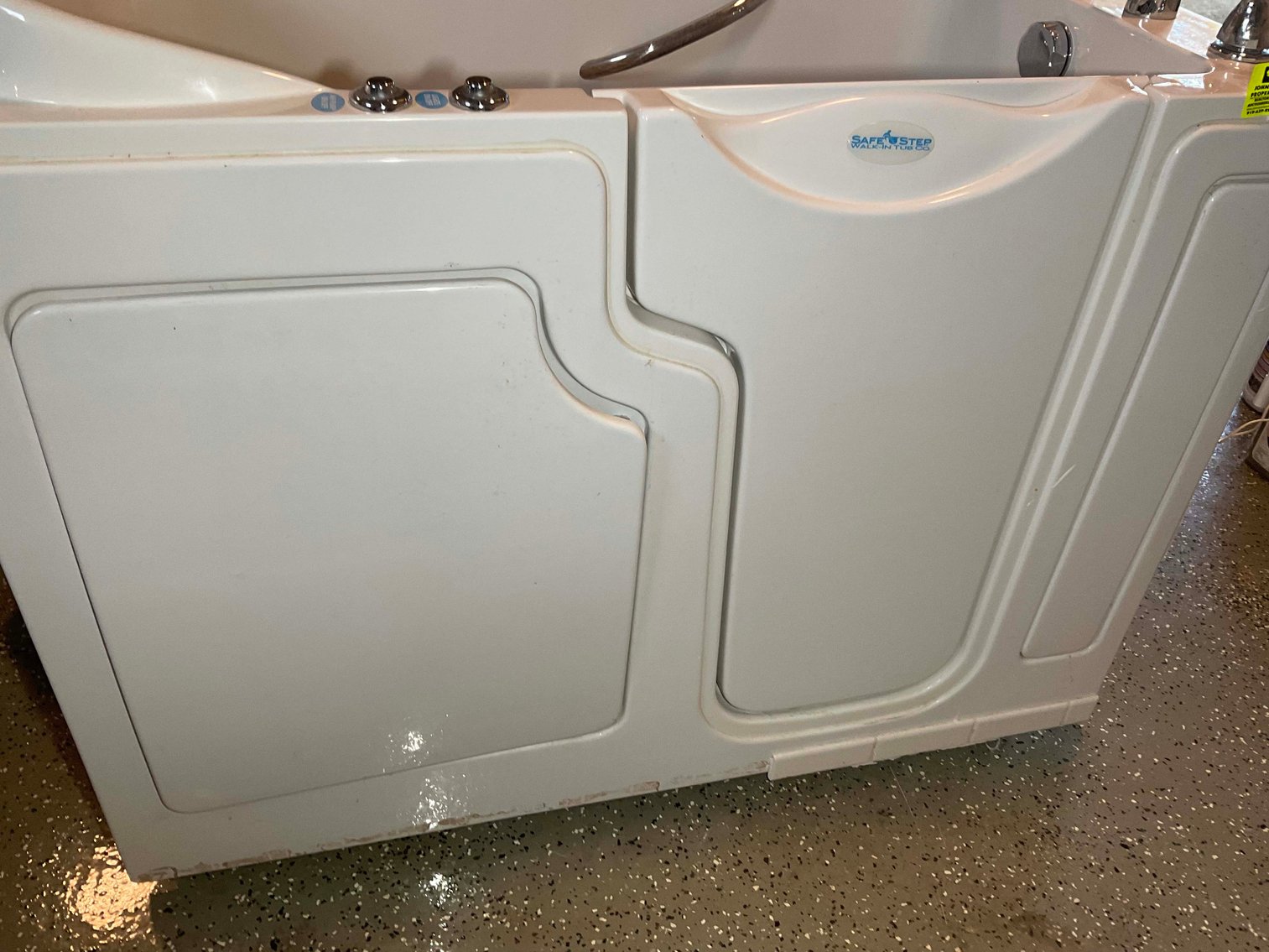 Image for Online Only Personal Property Auction in Clinton!