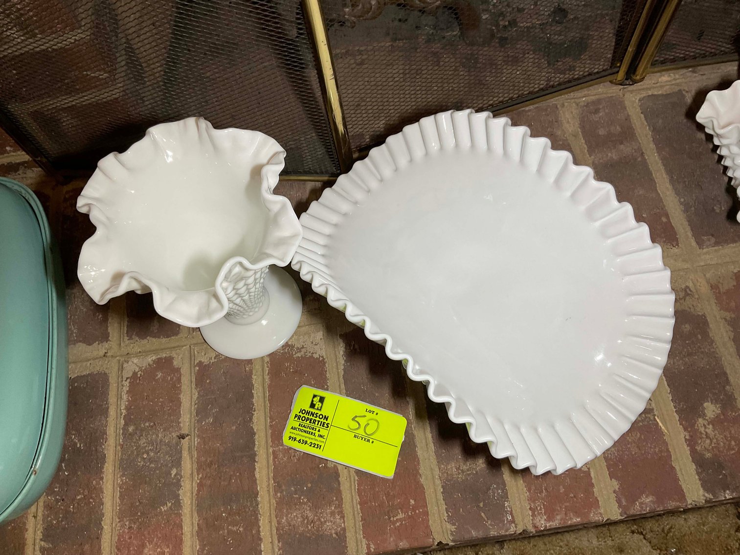 Image for Round 3 of the Huge Collection of Glassware and lots more Selling Absolute in this Online Only Auction Event!