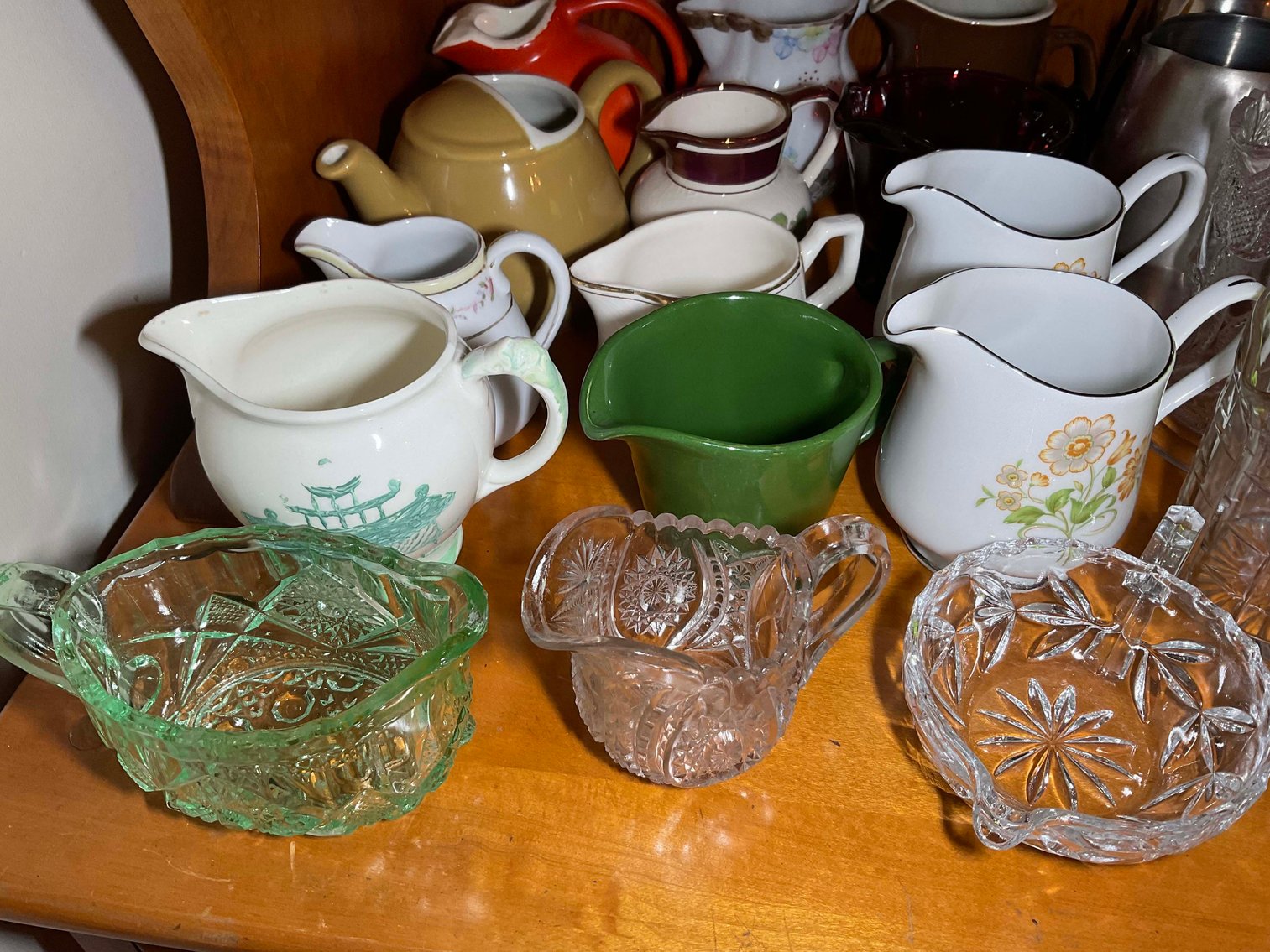 Image for Round 3 of the Huge Collection of Glassware and lots more Selling Absolute in this Online Only Auction Event!