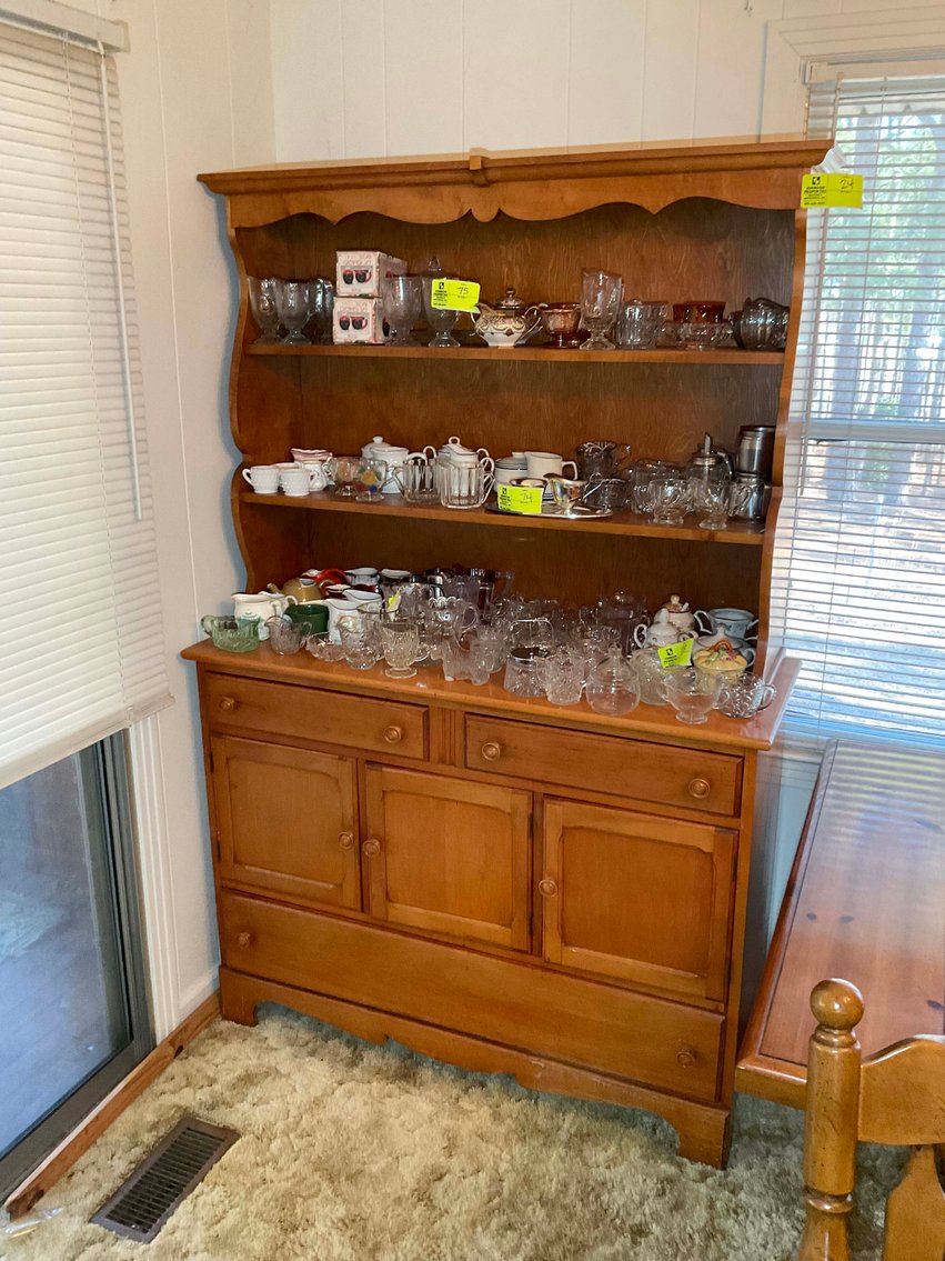 Image for Round 3 of the Huge Collection of Glassware and lots more Selling Absolute in this Online Only Auction Event!