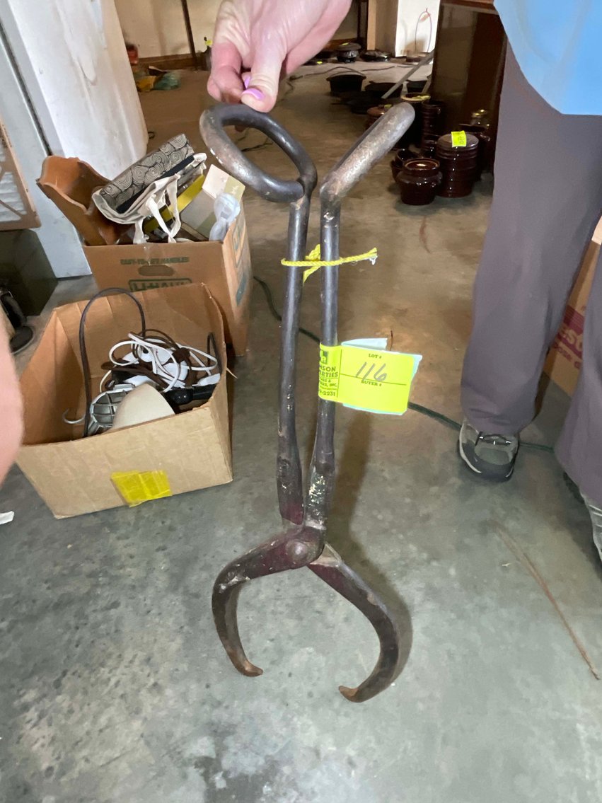 Image for Round 4 of the Huge Collection of Glassware and lots more Selling Absolute in this Online Only Auction Event!