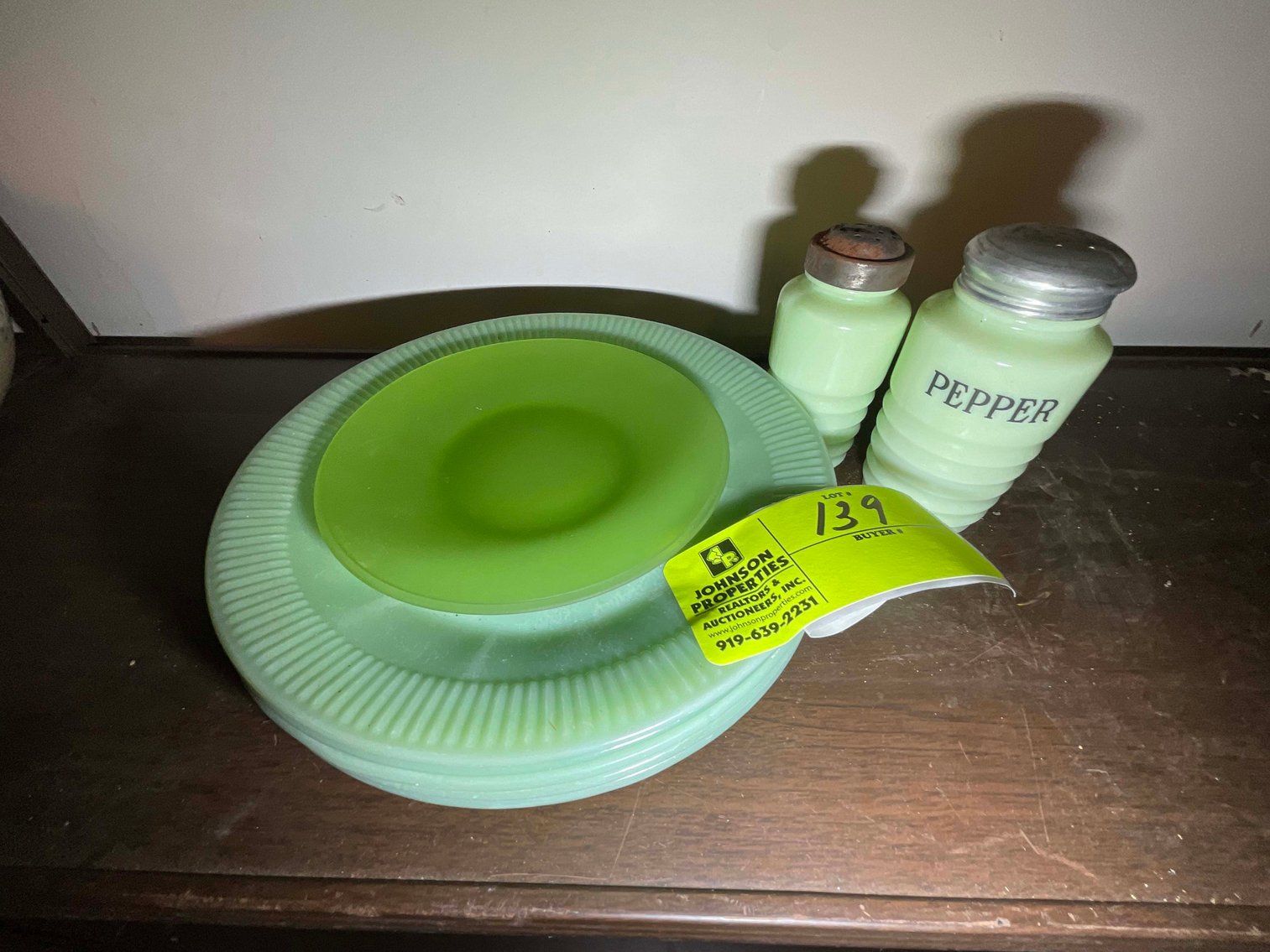 Image for Round 4 of the Huge Collection of Glassware and lots more Selling Absolute in this Online Only Auction Event!