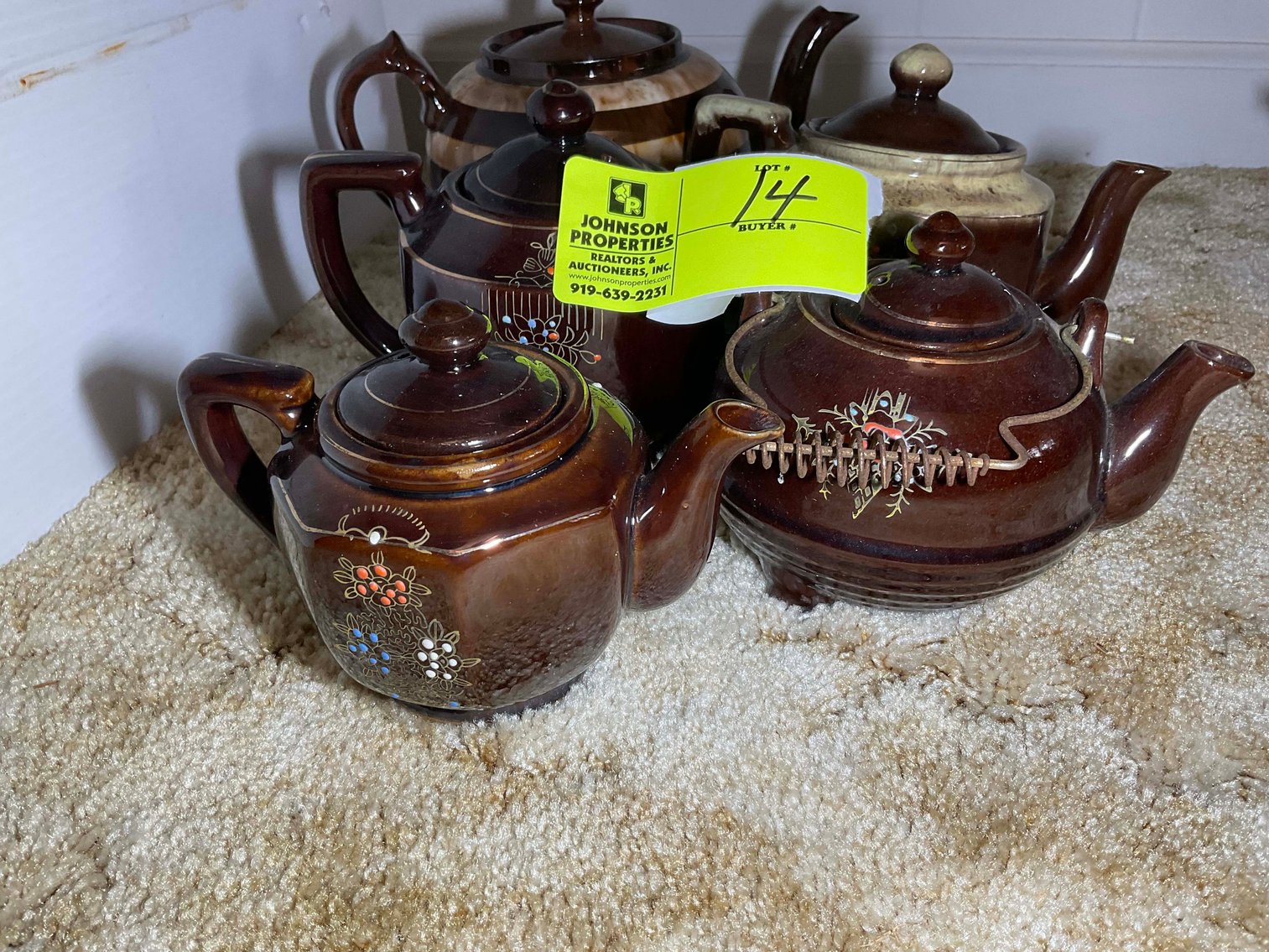 Image for Round 4 of the Huge Collection of Glassware and lots more Selling Absolute in this Online Only Auction Event!