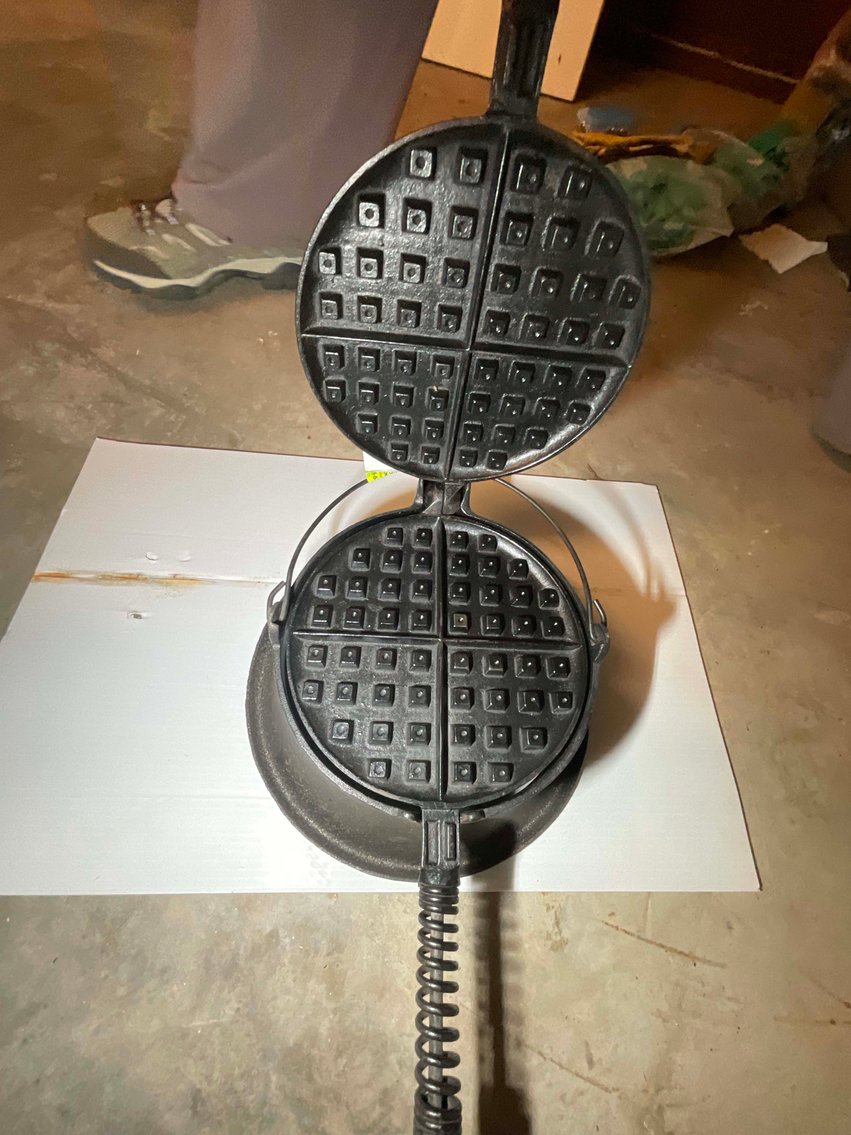 Image for Round 4 of the Huge Collection of Glassware and lots more Selling Absolute in this Online Only Auction Event!