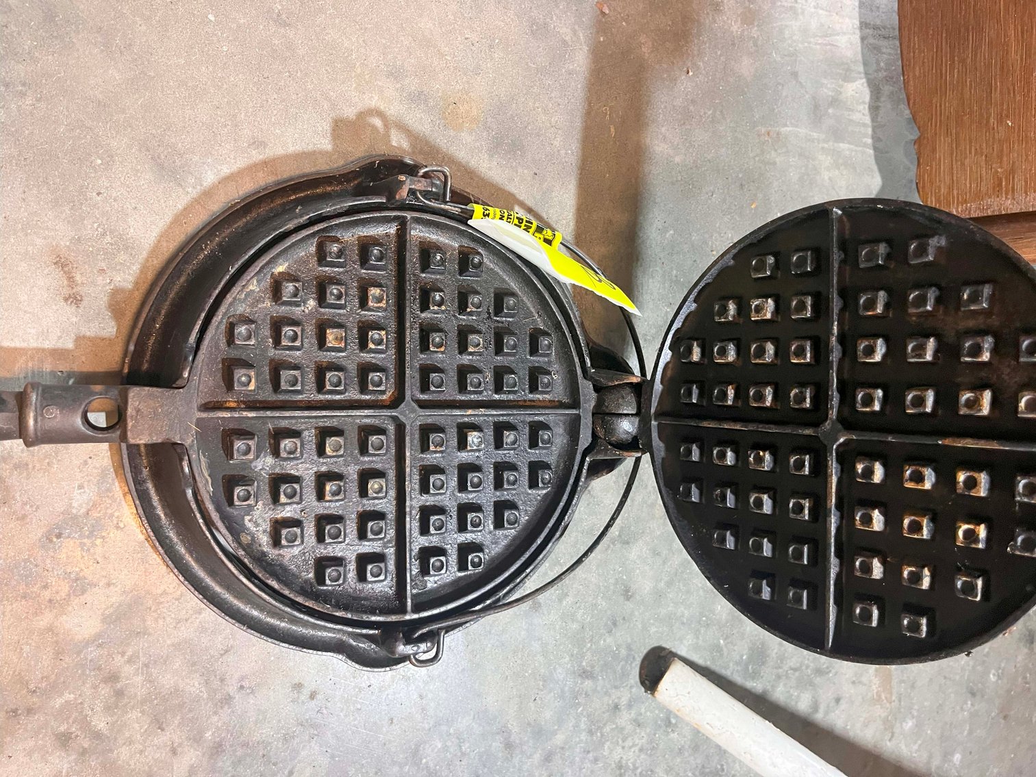 Image for Round 4 of the Huge Collection of Glassware and lots more Selling Absolute in this Online Only Auction Event!