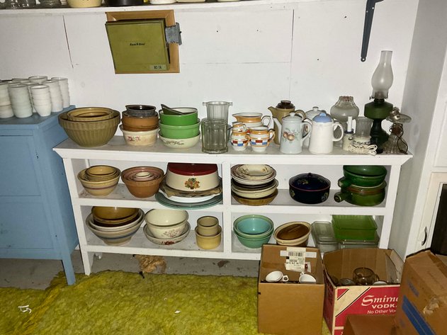 Image for Round 5 of the Huge Collection of Glassware and lots more Selling Absolute in this LIVE Only Auction Event!