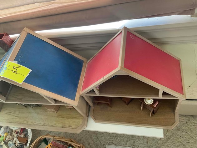 Image for Huge Online Only Auction for the Leo and Joyce Burkett Estate (deceased) with Lots of Doll Houses and Doll House items!