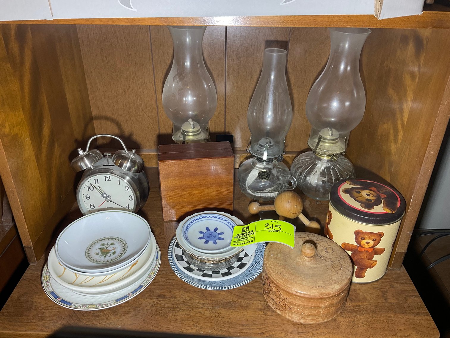 Image for Huge Online Only Auction for the Leo and Joyce Burkett Estate (deceased) with Lots of Doll Houses and Doll House items!
