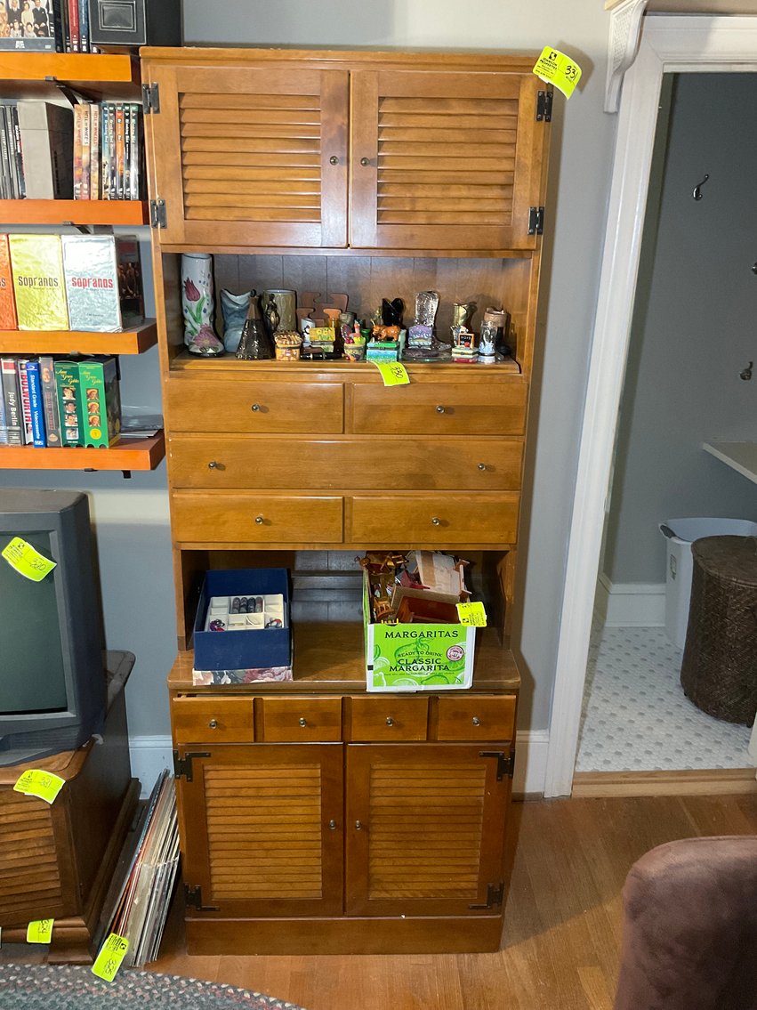 Image for Huge Online Only Auction for the Leo and Joyce Burkett Estate (deceased) with Lots of Doll Houses and Doll House items!