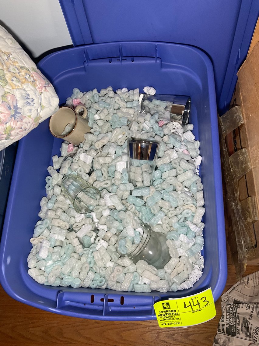 Image for Huge Online Only Auction for the Leo and Joyce Burkett Estate (deceased) with Lots of Doll Houses and Doll House items!