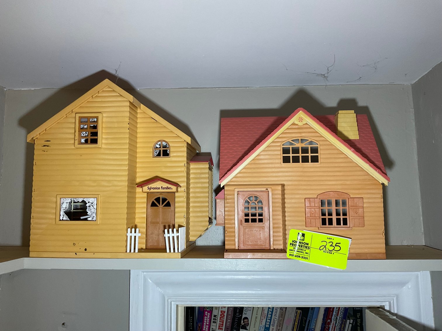 Image for Huge Online Only Auction for the Leo and Joyce Burkett Estate (deceased) with Lots of Doll Houses and Doll House items!