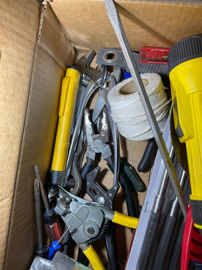 Image for Local Online Only Estate Auction (deceased) in Fuquay (Name withheld at the family's request)