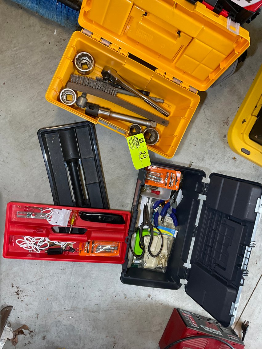 Image for Local Online Only Estate Auction (deceased) in Fuquay (Name withheld at the family's request)