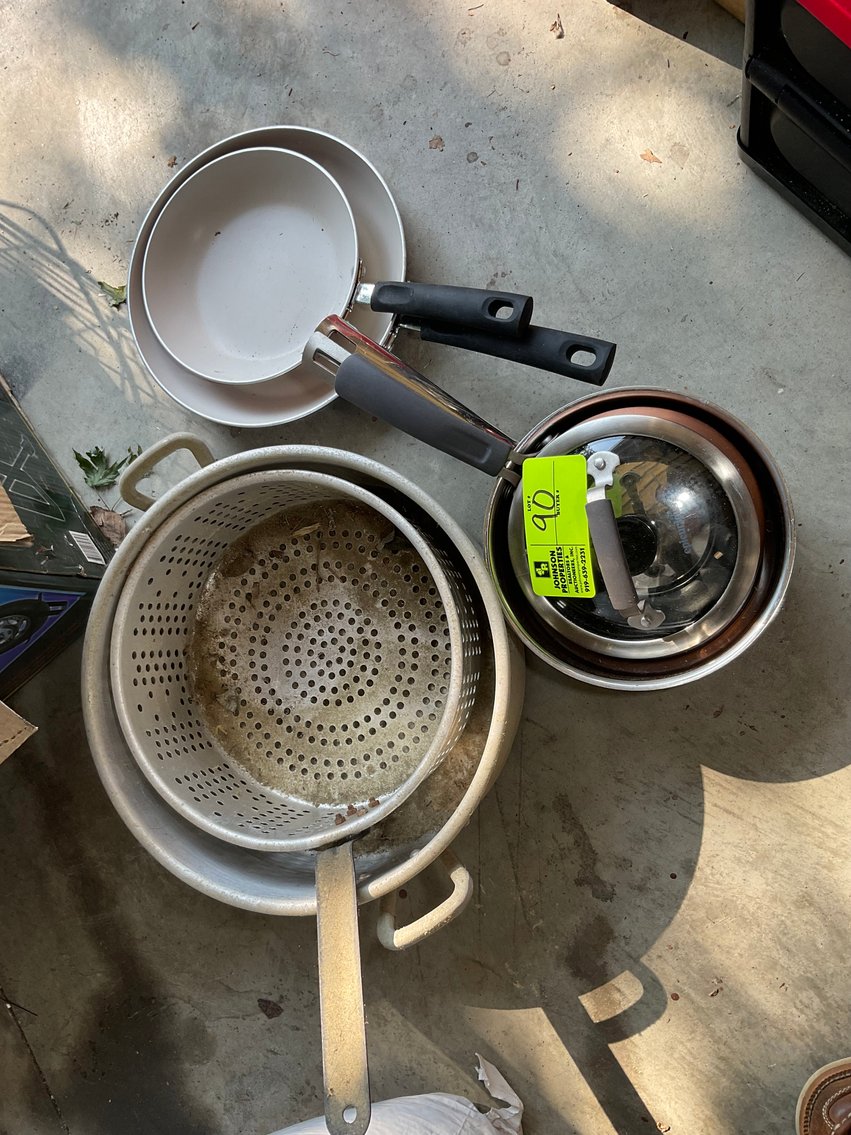 Image for Local Online Only Estate Auction (deceased) in Fuquay (Name withheld at the family's request)