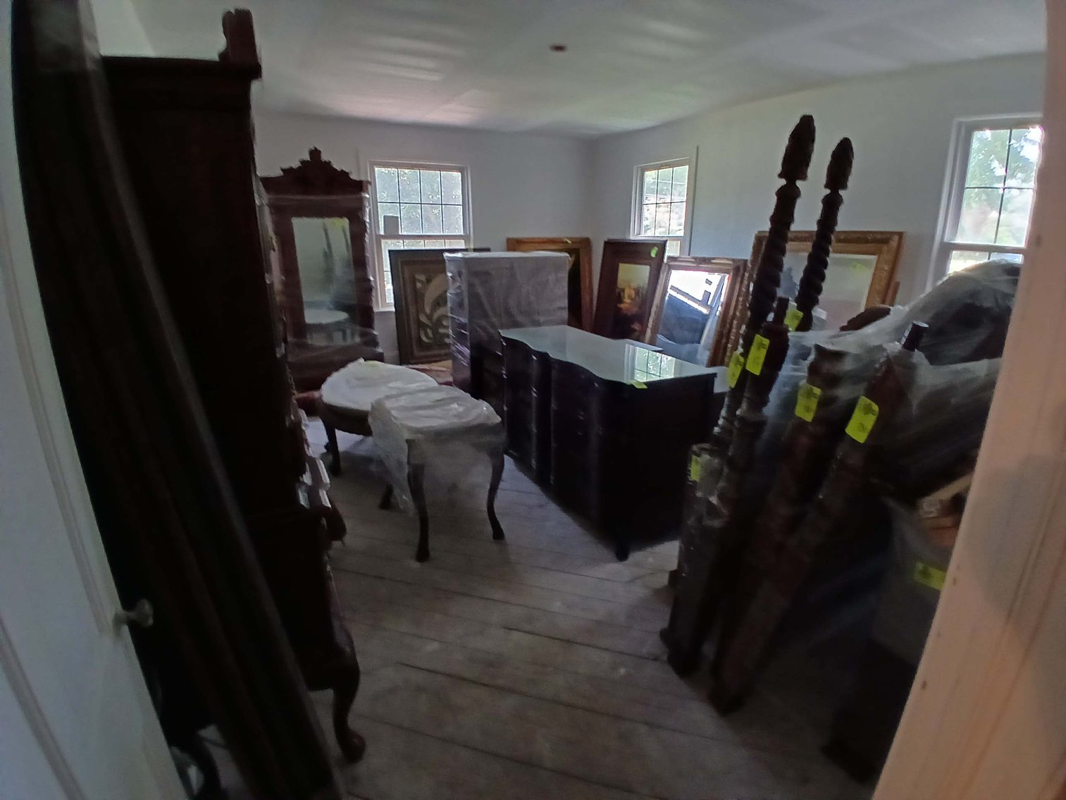 Image for Brick Colonial 4 bedroom home in the heart of Smithfield!