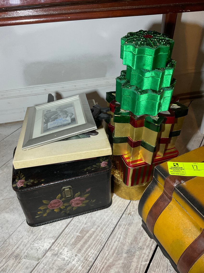 Image for Online Only Personal Property Auction in Downtown Smithfield