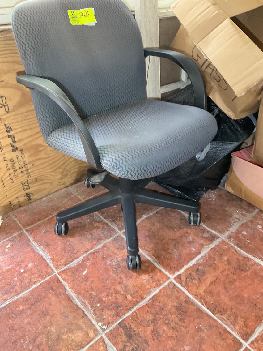 Image for Online Only Personal Property Auction in Downtown Smithfield