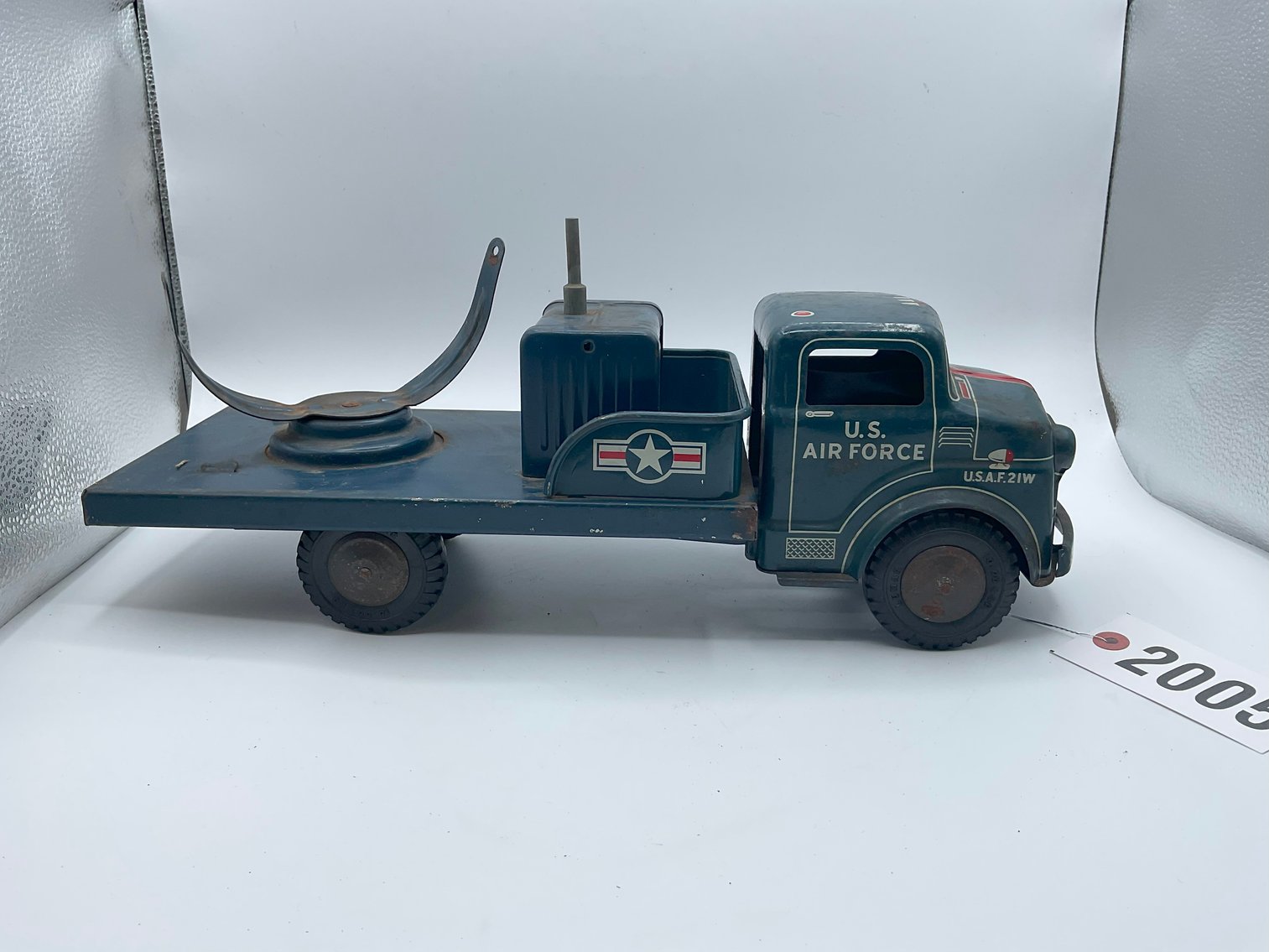 Image for Vintage Tin and Metal Toys and Handmade Knives Online Only Auction