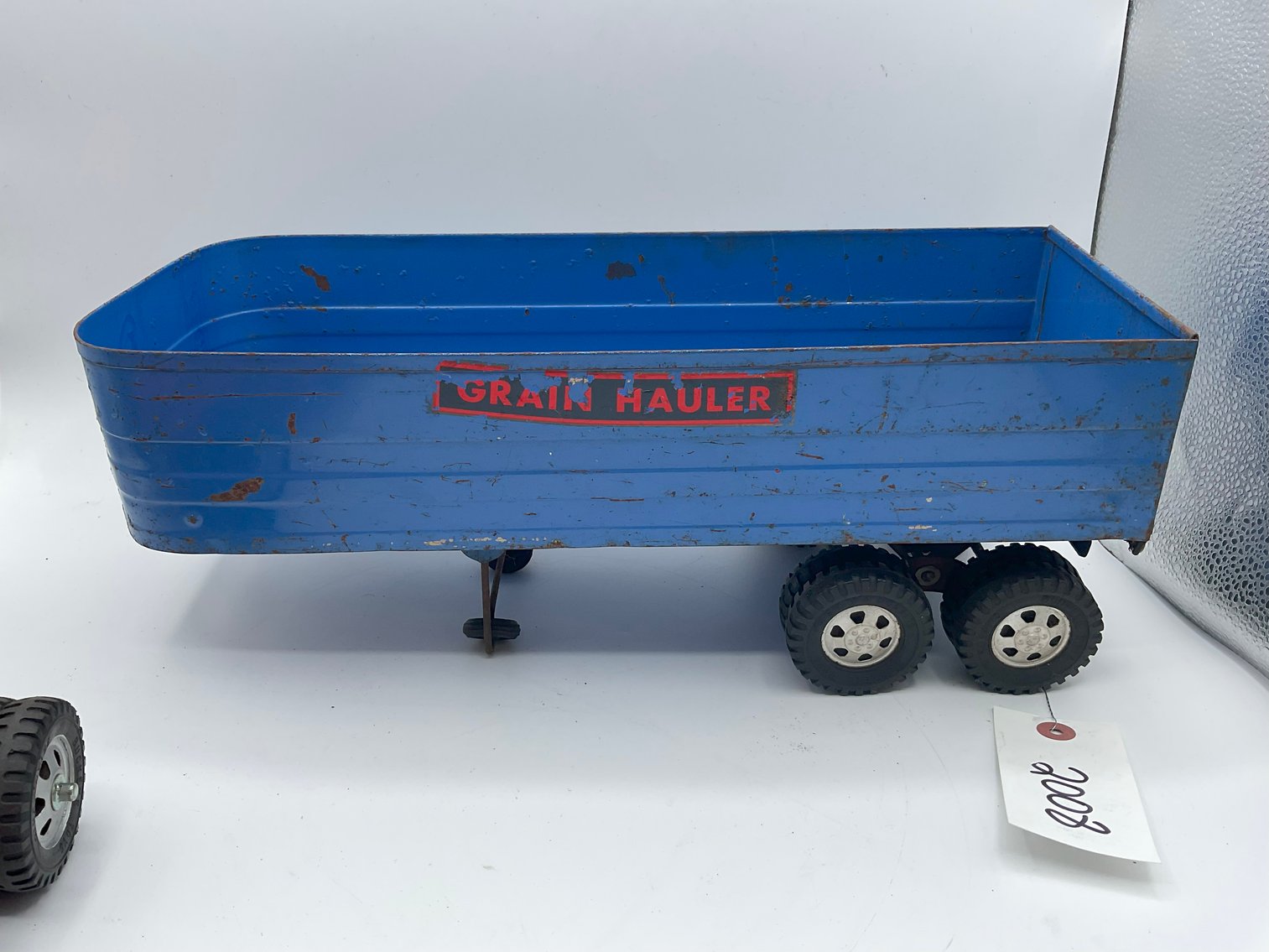 Image for Vintage Tin and Metal Toys and Handmade Knives Online Only Auction