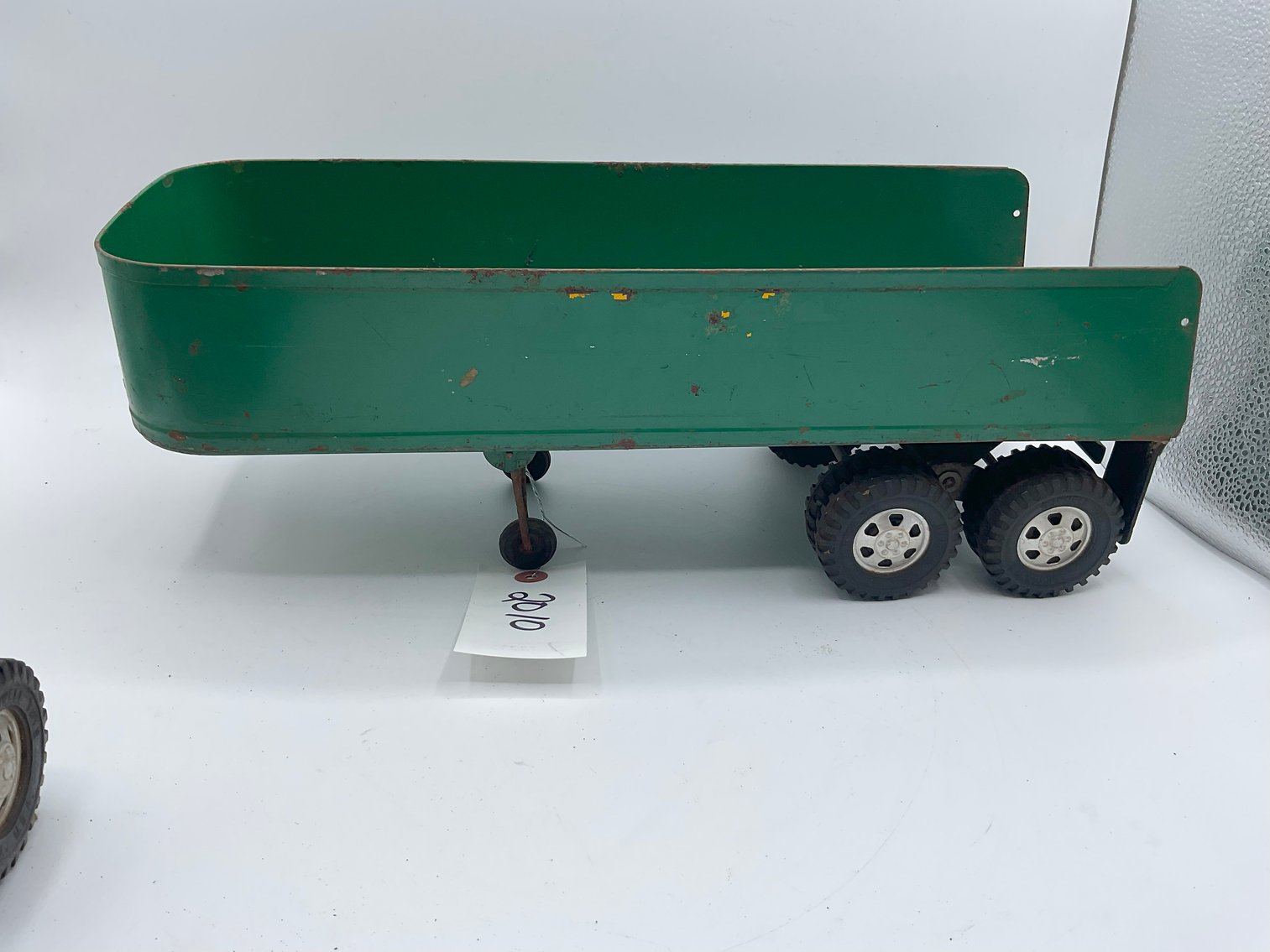 Image for Vintage Tin and Metal Toys and Handmade Knives Online Only Auction