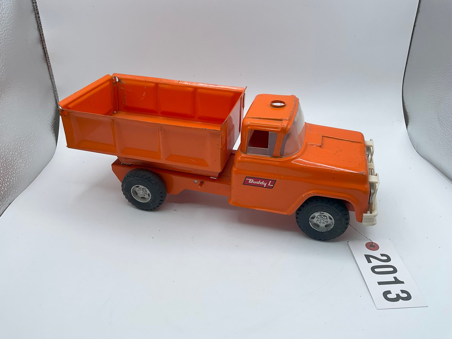 Image for Vintage Tin and Metal Toys and Handmade Knives Online Only Auction