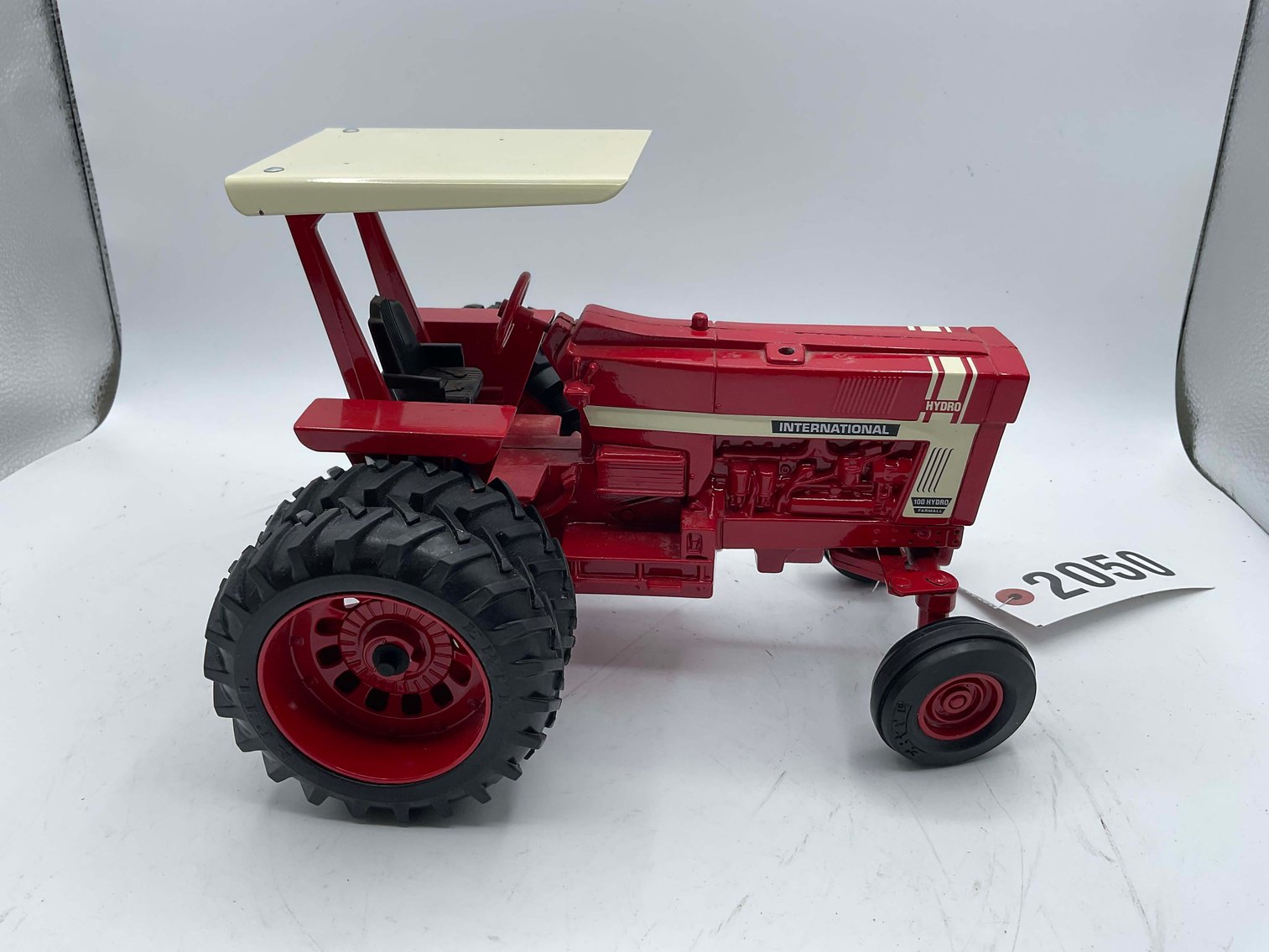 Image for Vintage Tin and Metal Toys and Handmade Knives Online Only Auction