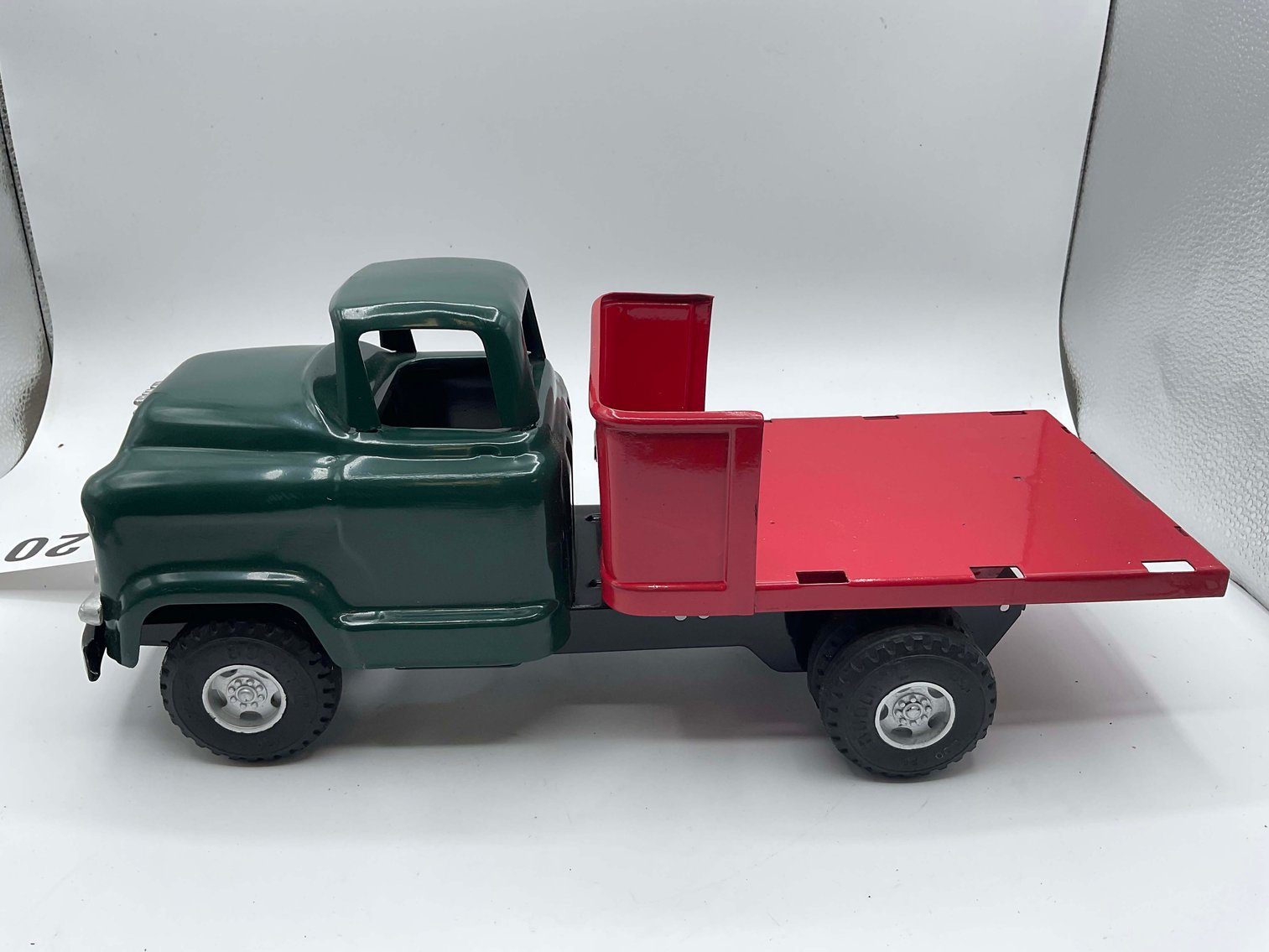 Image for Vintage Tin and Metal Toys and Handmade Knives Online Only Auction