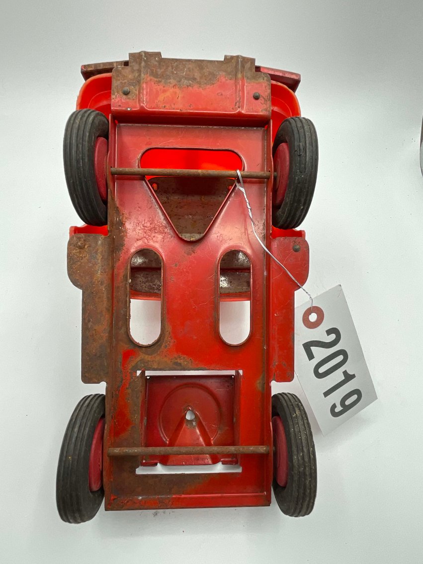 Image for Vintage Tin and Metal Toys and Handmade Knives Online Only Auction