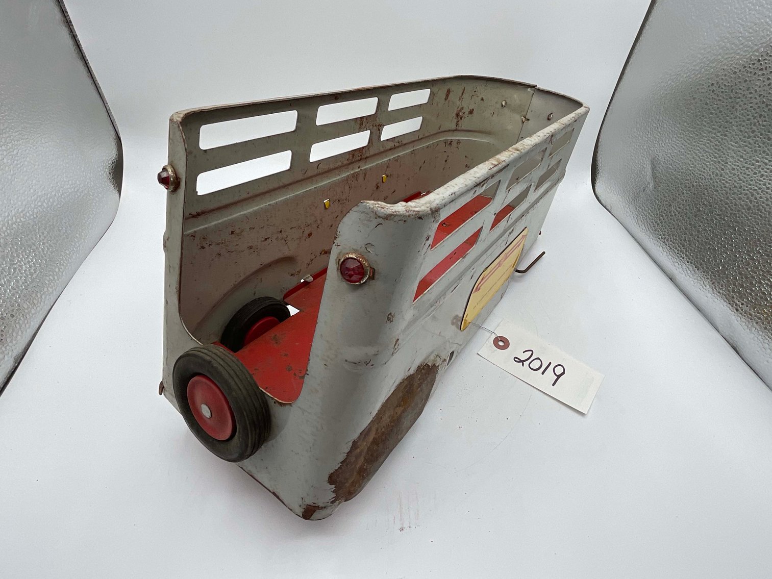 Image for Vintage Tin and Metal Toys and Handmade Knives Online Only Auction