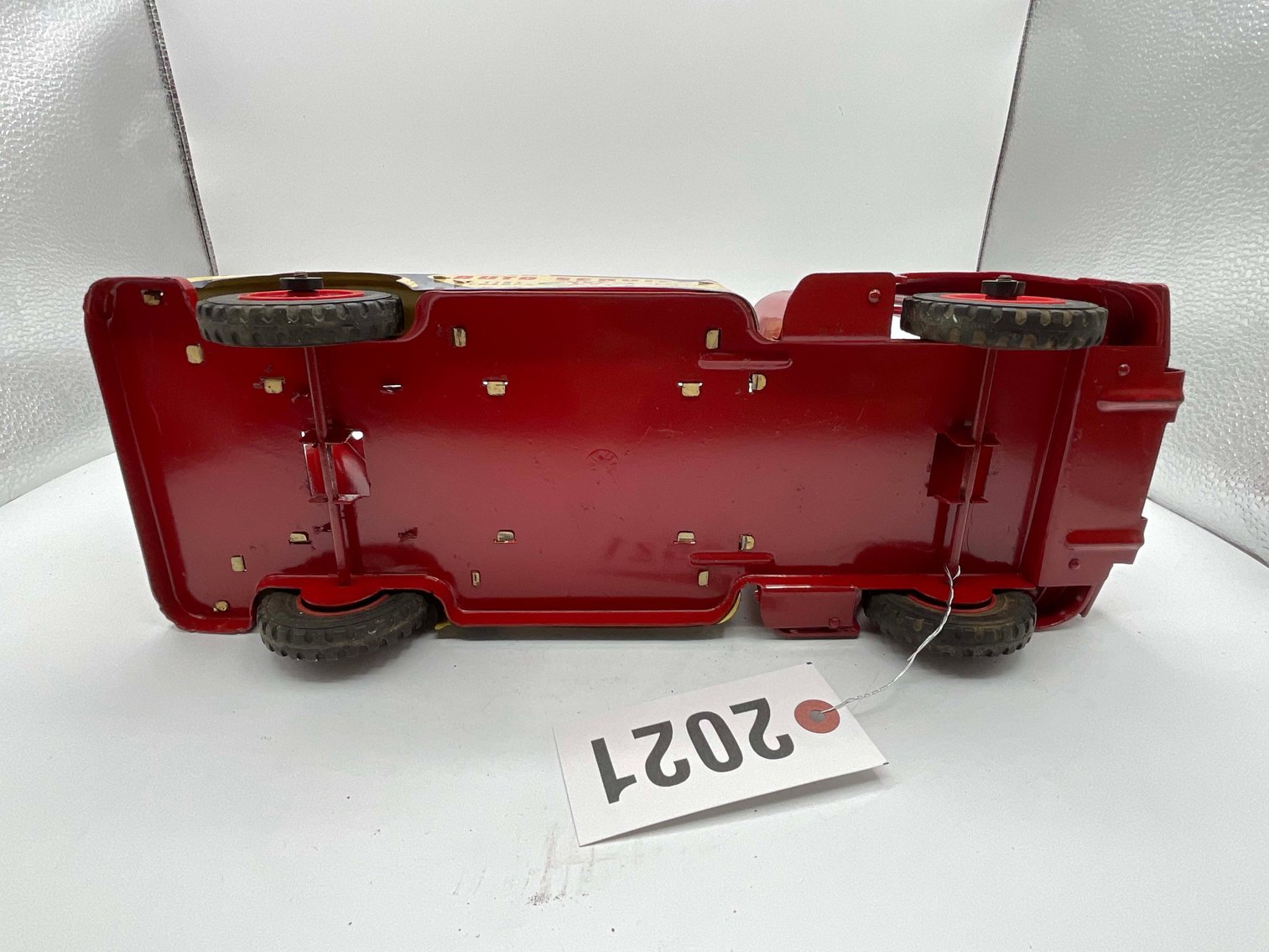 Image for Vintage Tin and Metal Toys and Handmade Knives Online Only Auction