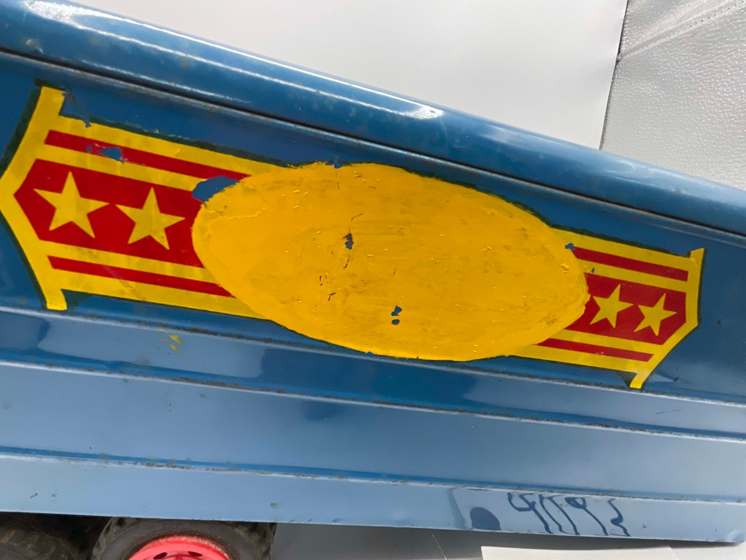 Image for Vintage Tin and Metal Toys and Handmade Knives Online Only Auction