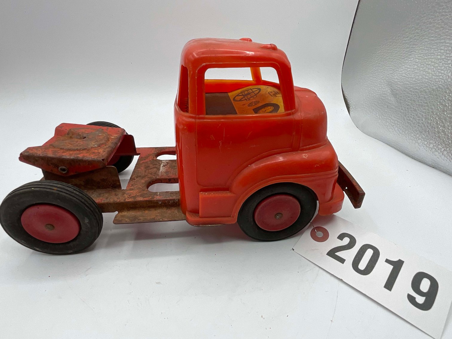 Image for Vintage Tin and Metal Toys and Handmade Knives Online Only Auction