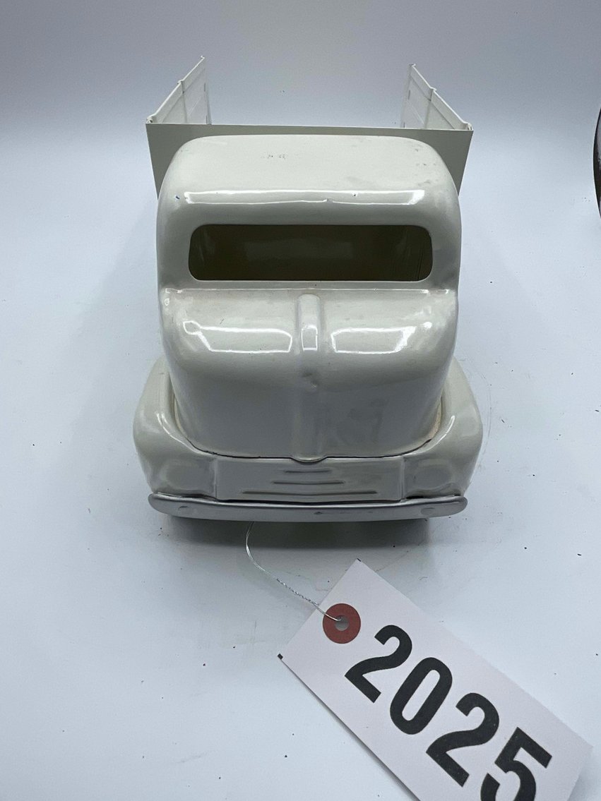 Image for Vintage Tin and Metal Toys and Handmade Knives Online Only Auction