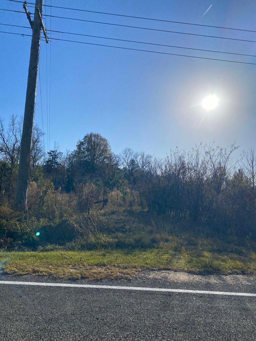 Image for Over 7 acres with a Manufactured Home Selling at Public Auction in Harnett County on 1530 Clark Road, Lillington, NC.