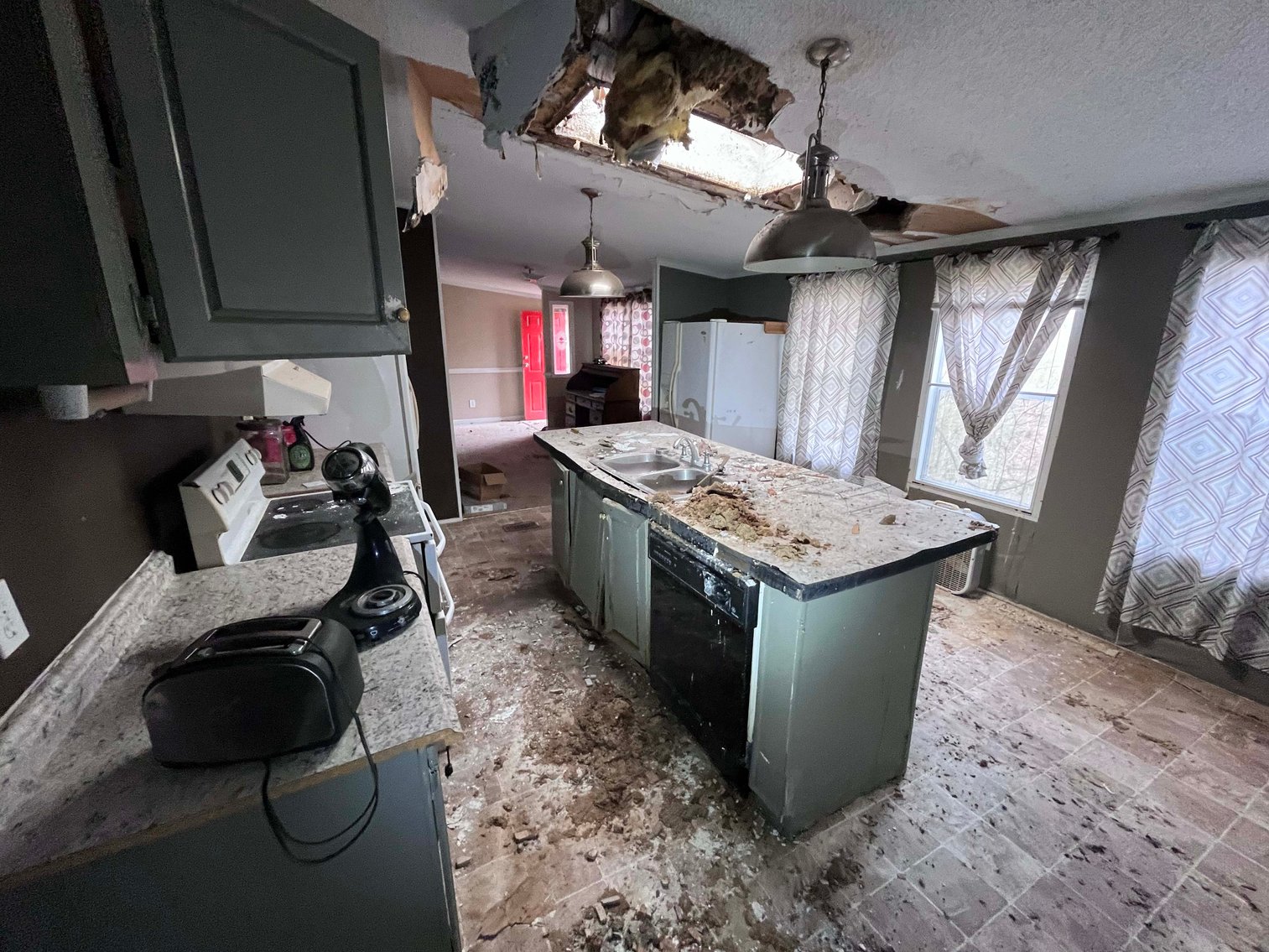 Image for Over 7 acres with a Manufactured Home Selling at Public Auction in Harnett County on 1530 Clark Road, Lillington, NC.