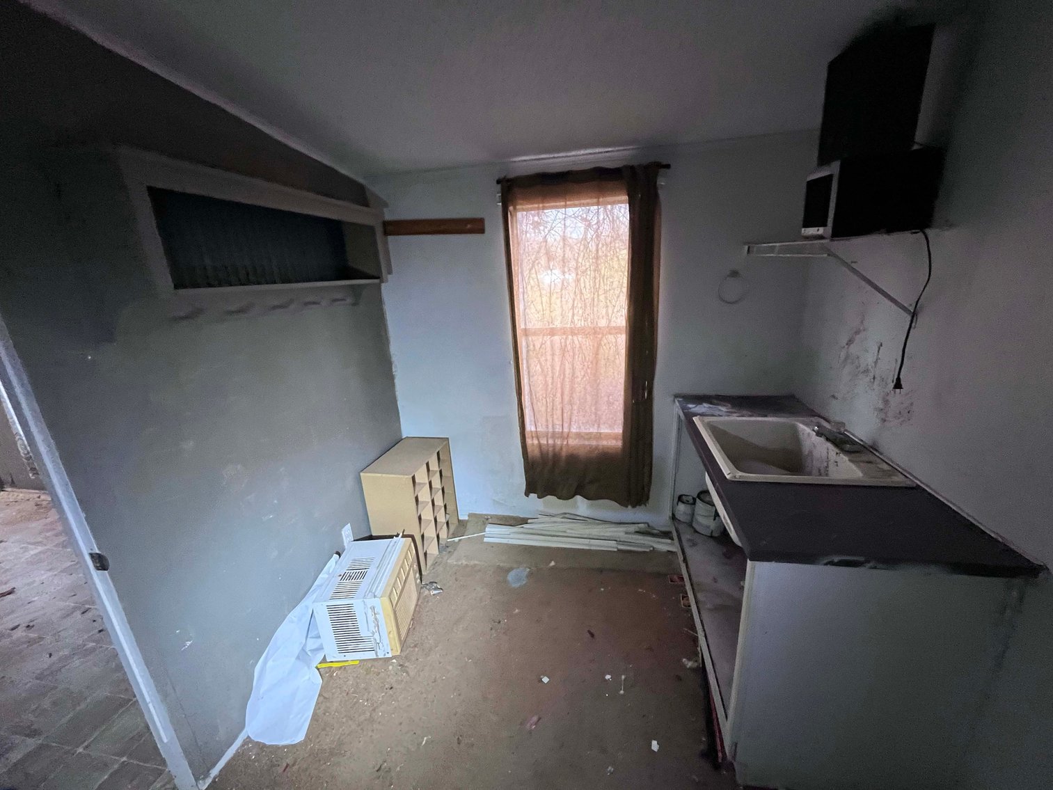 Image for Over 7 acres with a Manufactured Home Selling at Public Auction in Harnett County on 1530 Clark Road, Lillington, NC.