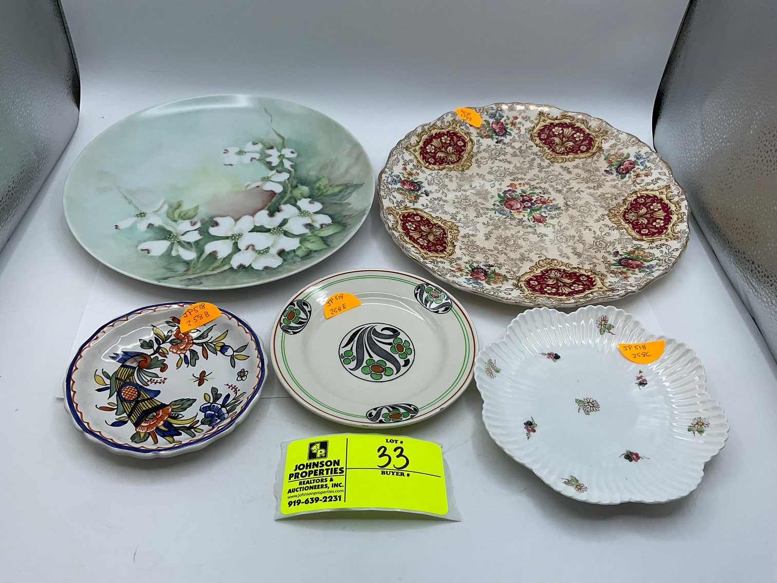 Image for Huge Online Only Collectible, Vintage, Unique Glass and Ceramics Auction!