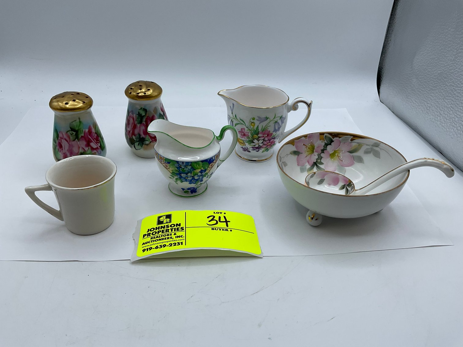 Image for Huge Online Only Collectible, Vintage, Unique Glass and Ceramics Auction!