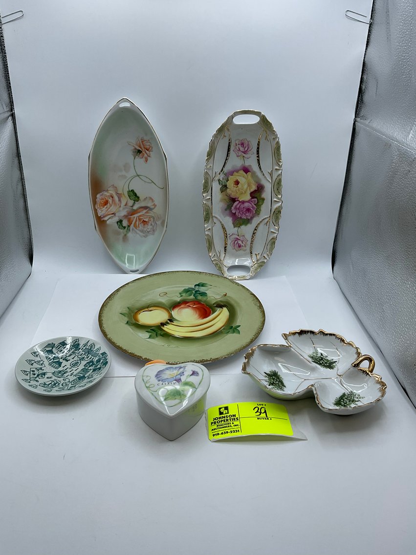 Image for Huge Online Only Collectible, Vintage, Unique Glass and Ceramics Auction!