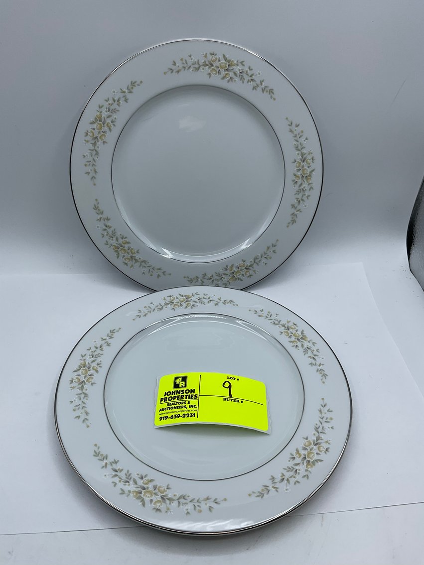 Image for Huge Online Only Collectible, Vintage, Unique Glass and Ceramics Auction!