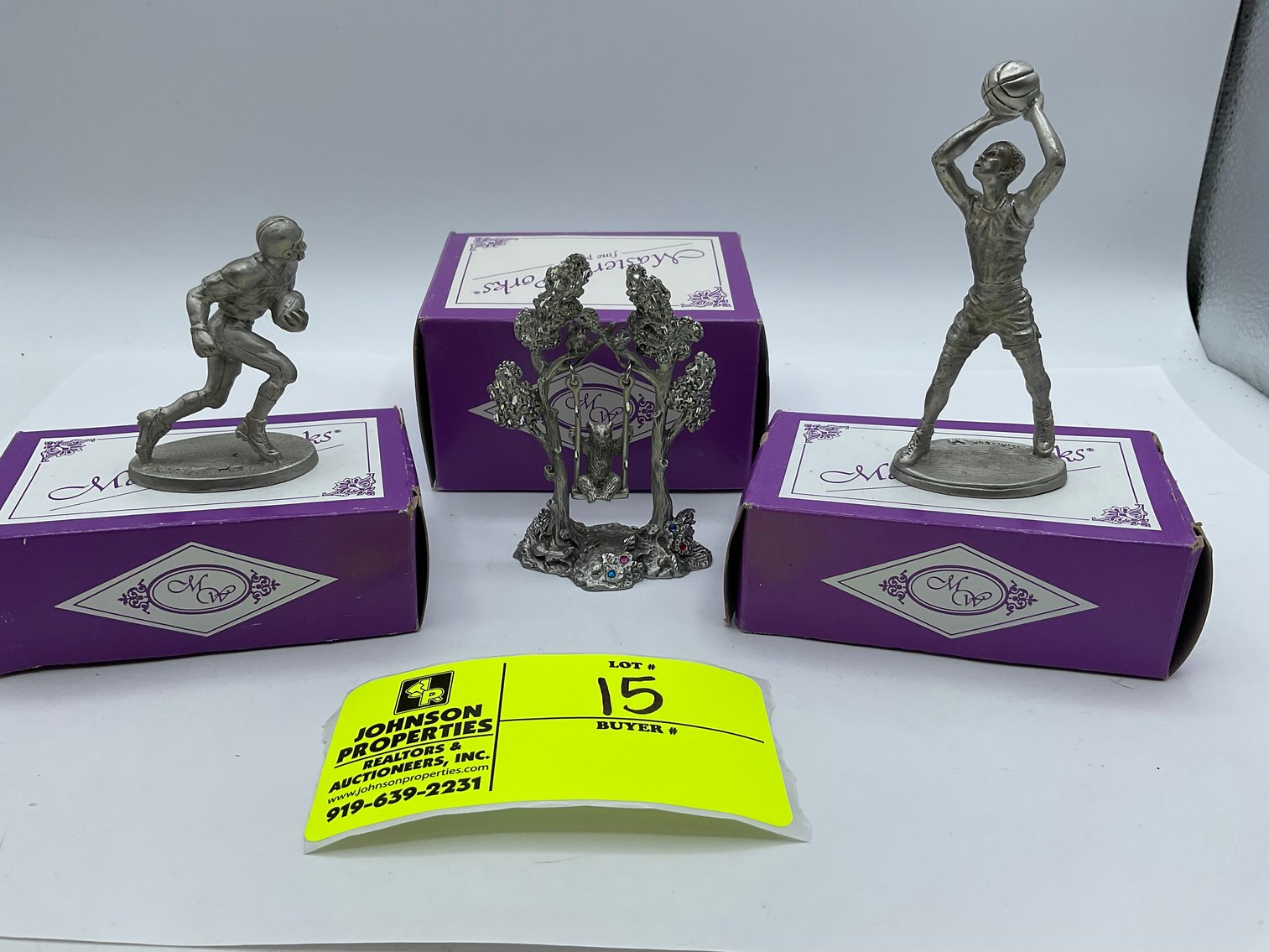 Image for Huge Online Only Collectible, Vintage, Unique Glass and Ceramics Auction!