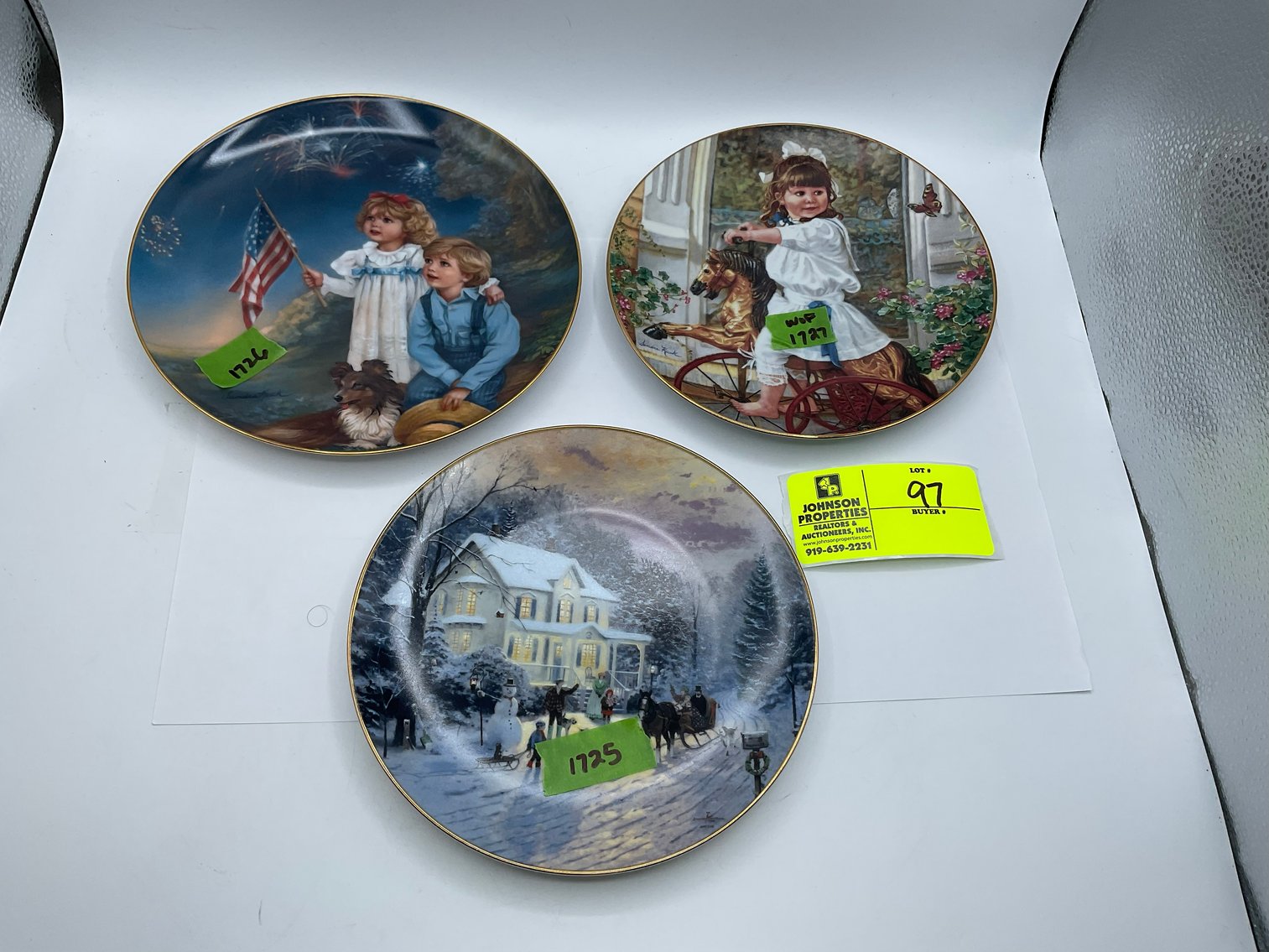 Image for Huge Online Only Collectible, Vintage, Unique Glass and Ceramics Auction!