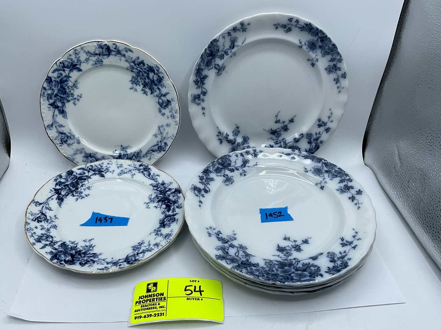 Image for Huge Online Only Collectible, Vintage, Unique Glass and Ceramics Auction!