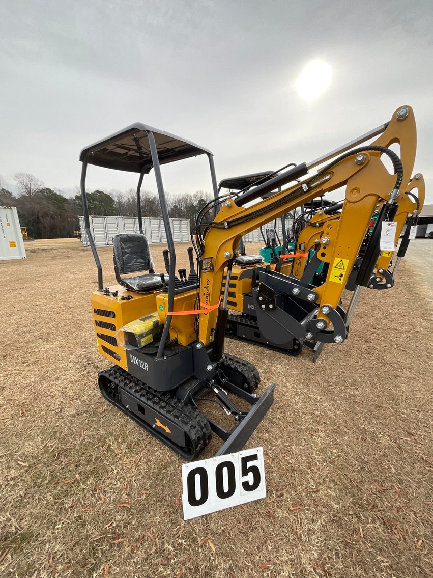 Image for Huge Winter Consignment Auction starts at 9 am!