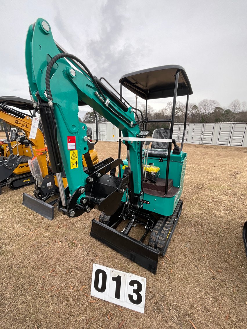 Image for Huge Winter Consignment Auction starts at 9 am!