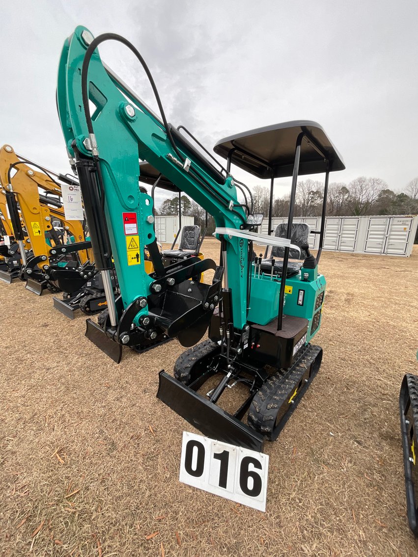 Image for Huge Winter Consignment Auction starts at 9 am!