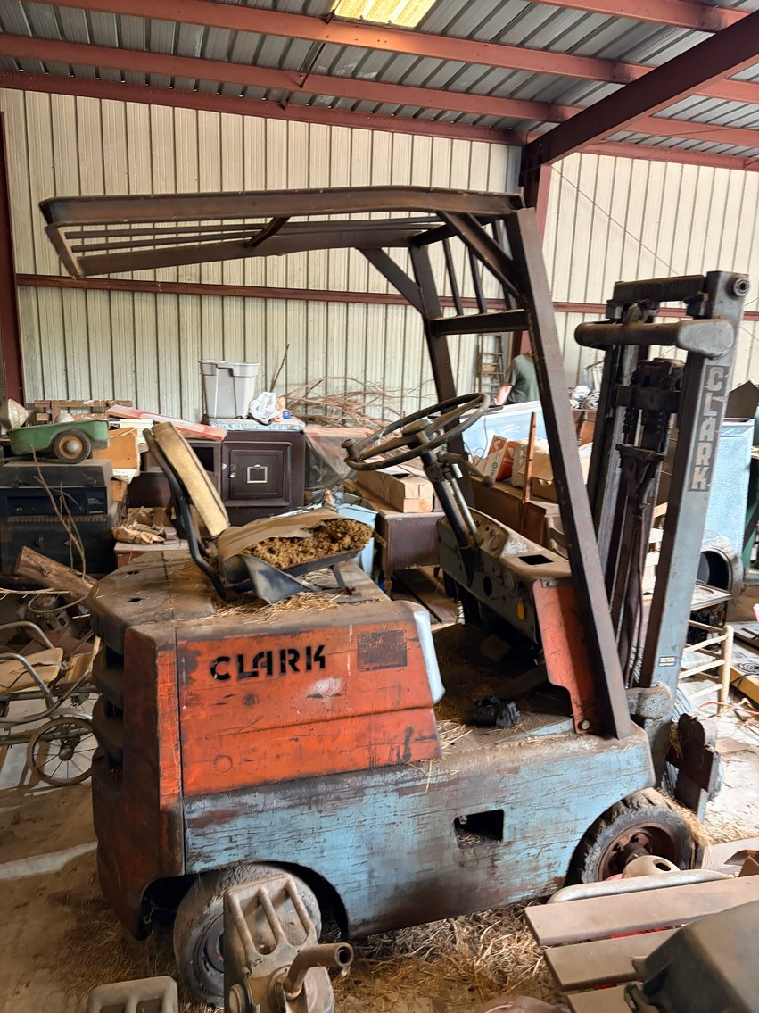 Image for Live Only Misc Farm Equipment Auction!