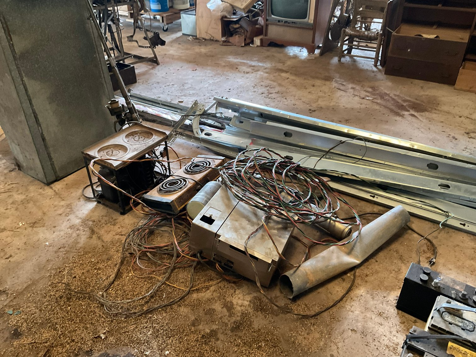 Image for Live Only Misc Farm Equipment Auction!