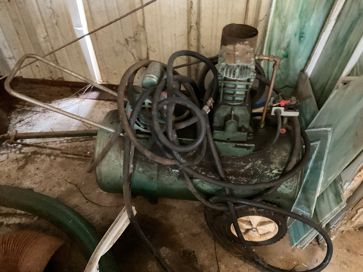 Image for Live Only Misc Farm Equipment Auction!