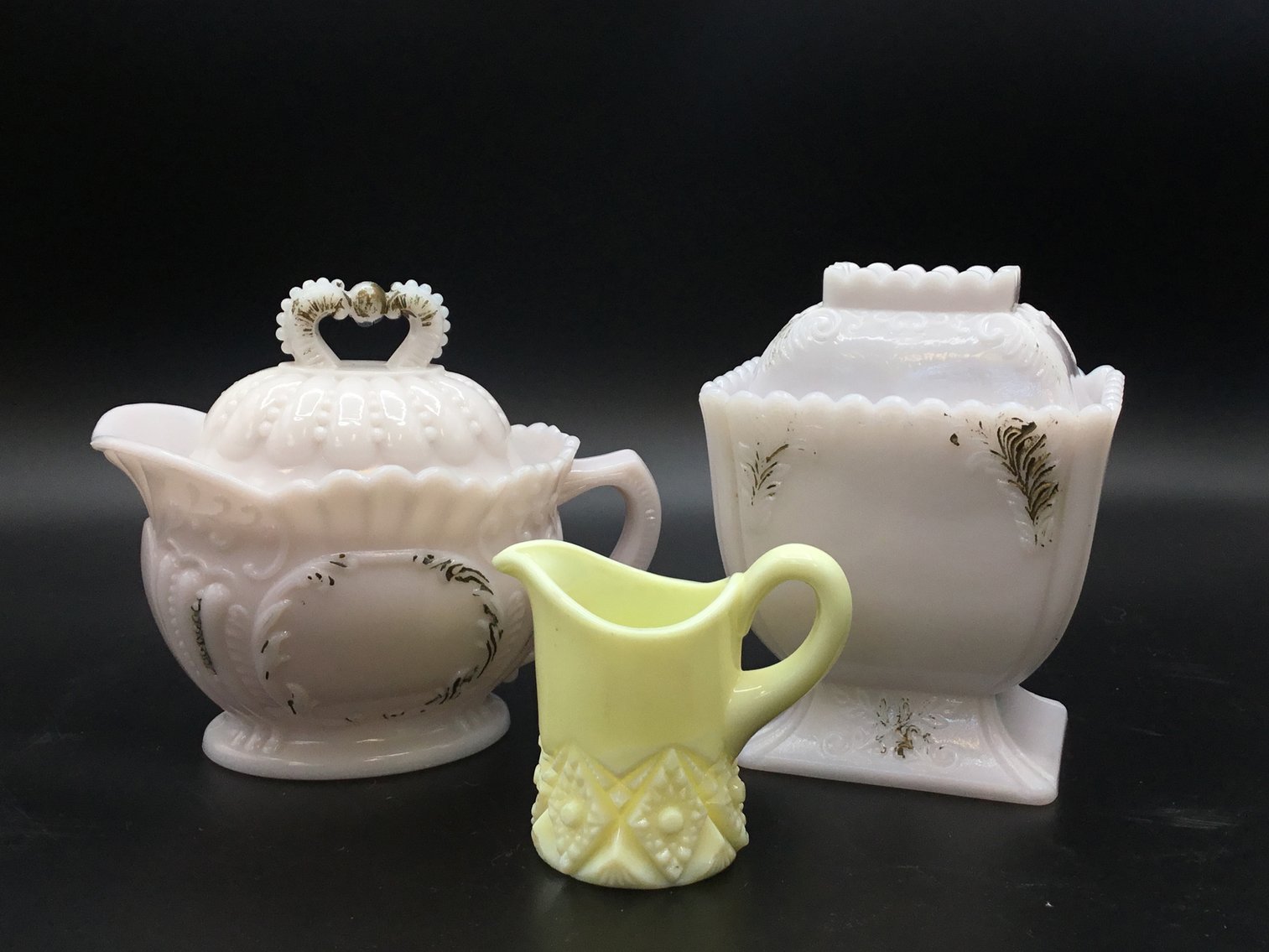 Image for Round 2 Huge Online Only Collectible, Vintage, Unique Glass and Ceramics Auction!